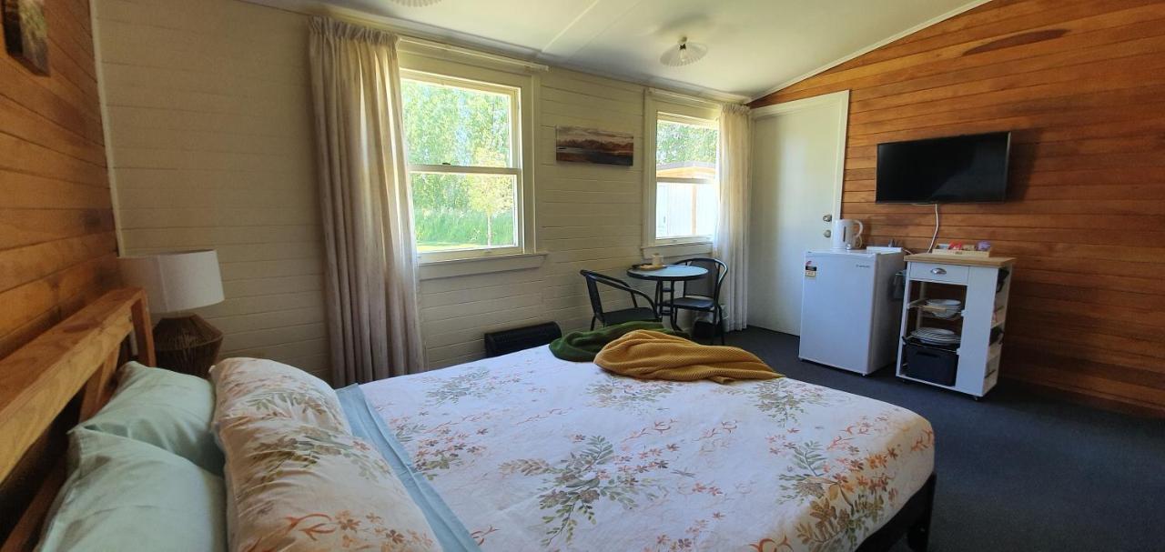 Waiau Motor Camp & Cabins Экстерьер фото