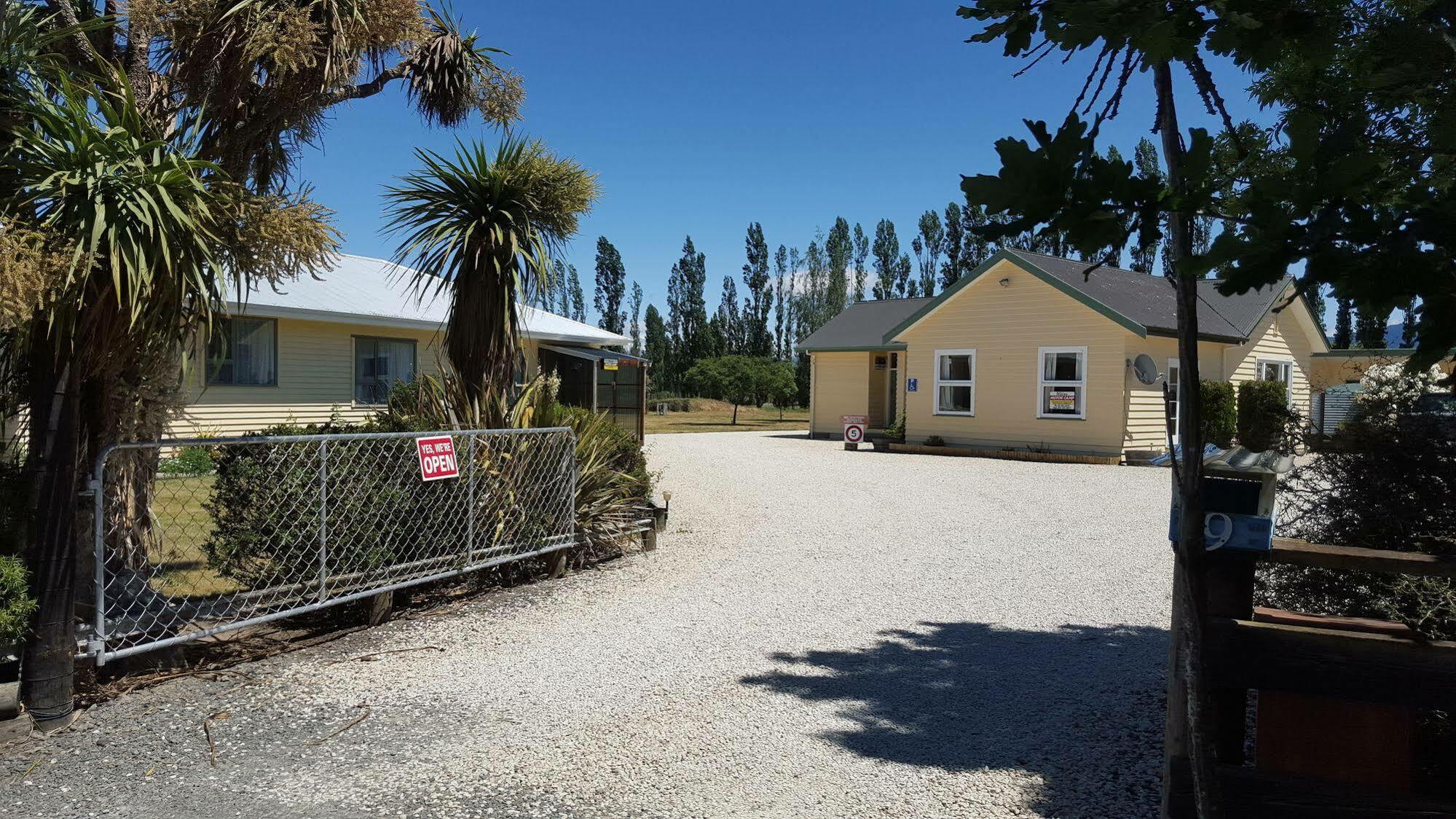 Waiau Motor Camp & Cabins Экстерьер фото