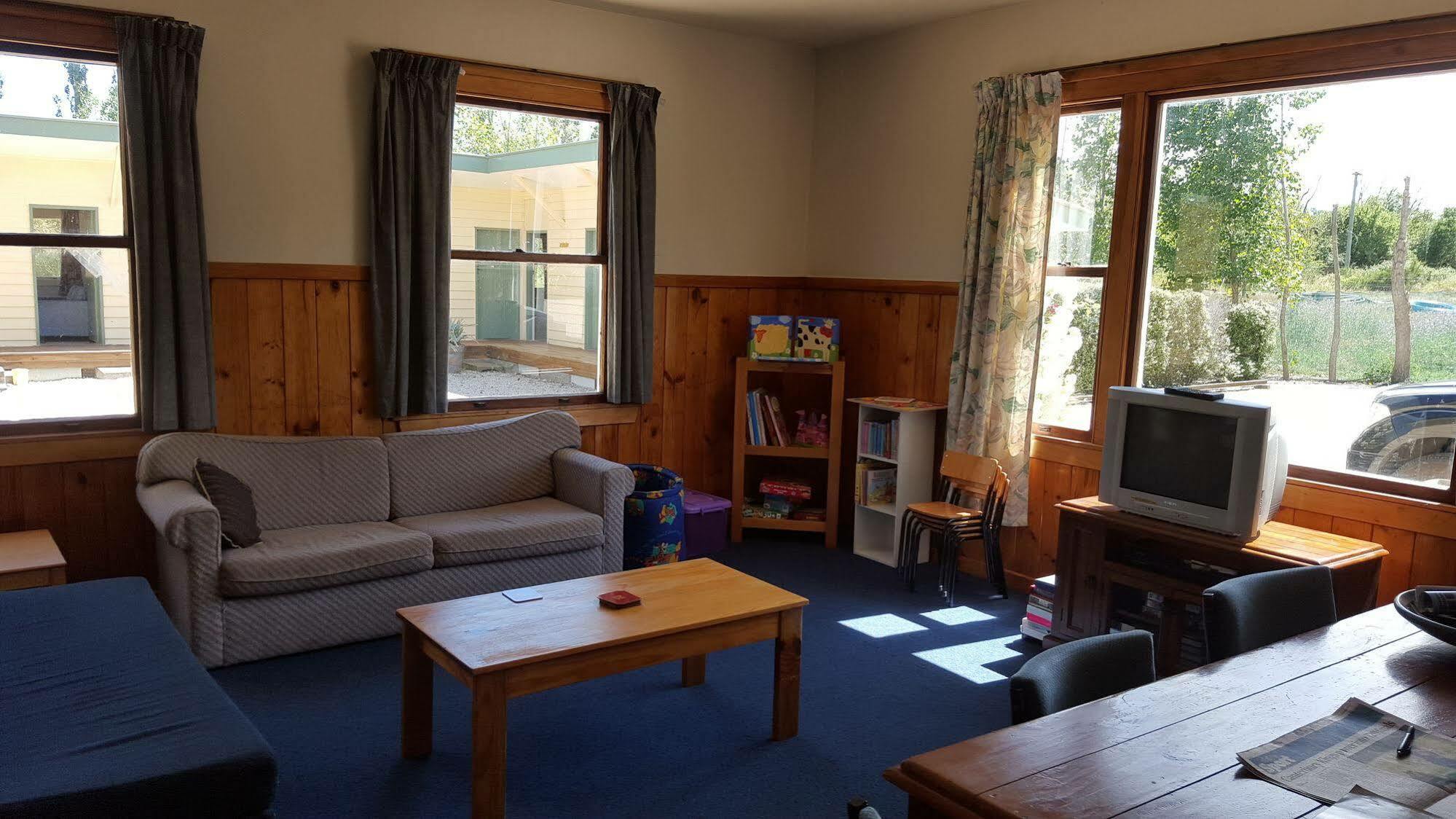 Waiau Motor Camp & Cabins Экстерьер фото