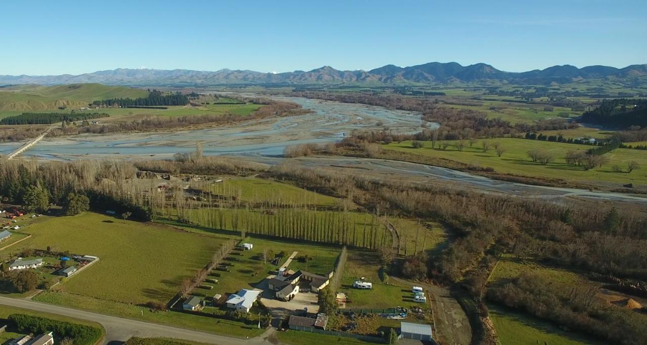 Waiau Motor Camp & Cabins Экстерьер фото